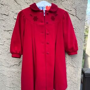 Charming Mister Mons red wool coat